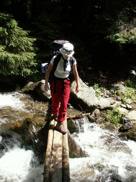 Rumunsko 025.jpg - Prechod cez rieku